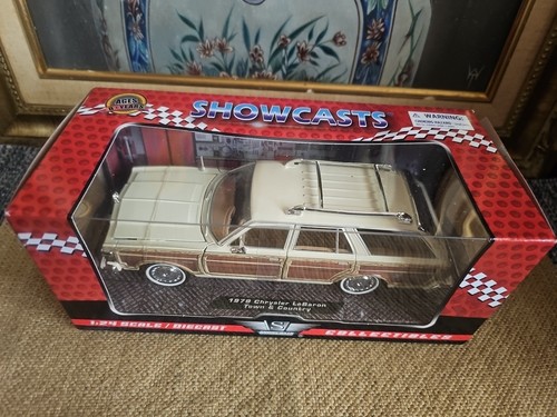 Motormax scala 1:24 pressofuso 1949 Ford Woody station wagon con scatola - Foto 4 di 24