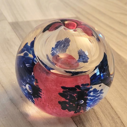 ART GLASS Oil Lamp - Paper Weight - Blue Flowers - 3" - Picture 9 of 11