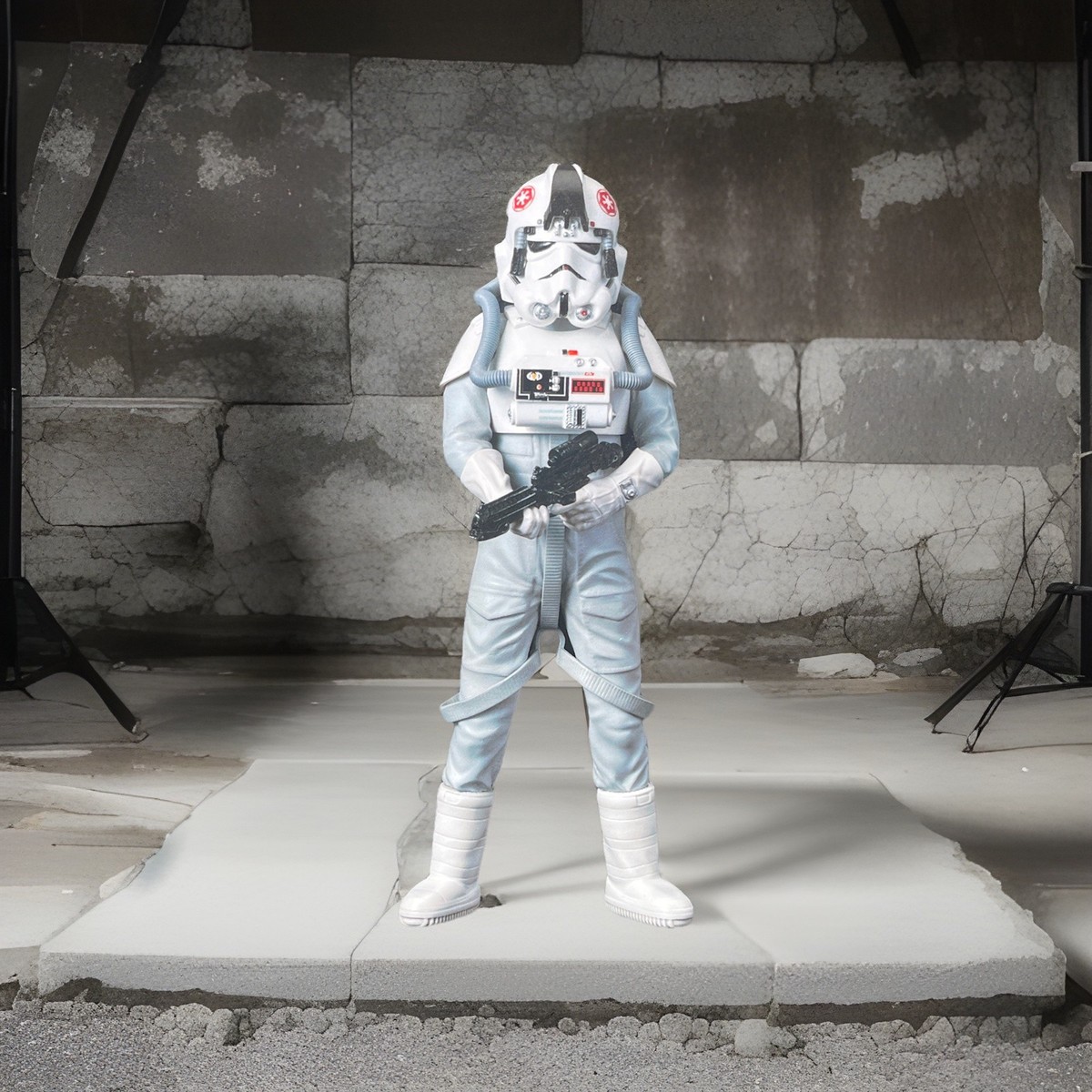 KOTOBUKIYAスターウォーズ AT-AT DRIVER ARTFX+ Amazon.com: Star Wars at-at Driver ArtFX+ Statue : Toys & Games