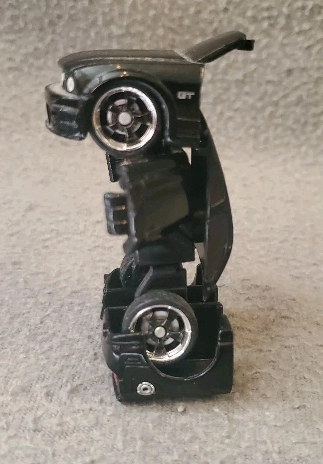 Maisto Robo-Rods Stang One 2006 Ford Mustang GT Transforming Black Robot - Image 3 of 4