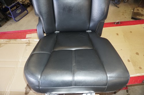 2007-2010 Chevrolet Duramax Silverado 2500 Right Rear Bench Jump Seat Black - Picture 4 of 18