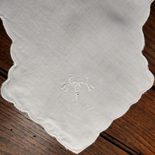 Bread Basket Liner Eyelets Cut work  Vintage 22 Inch White Cotton - Bild 5 von 12