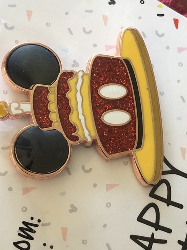 Pin de pastel de cumpleaños feliz Mickey Mouse Disney 2020 brillo nuevo - Imagen 9 de 12