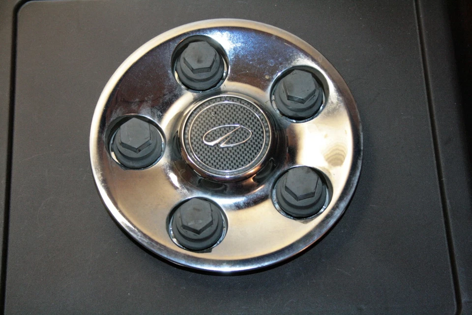 00-02 Oldsmobile Intrigue chrome 16 Inch wheel center cap GM 9593499 - Изображение 2 из 4