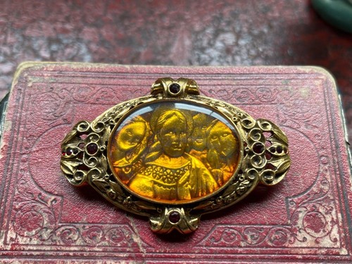 Vintage Vatican Library Collection Jesus & Saints Brooch Pin w Red Faux Garnets - Picture 3 of 11