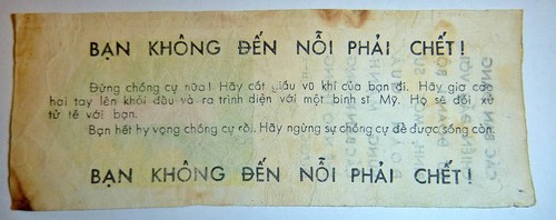 PSY-OP's LEAFLET - SURRENDER or DIE - US ARMY 1st INFANTRY - Vietnam War - C.454 - Bild 2 von 4