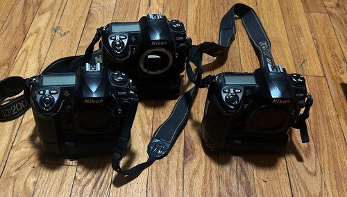 Lot Of(3) Nikon D200 10.2MP Digital SLR Camera-Black (Body Only) Parts Or Repair - Picture 1 of 18