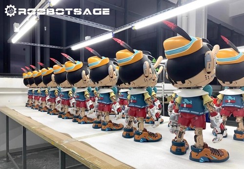 Robots Age Pinocchio Collectible Figure - Picture 6 of 8
