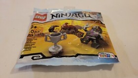 LEGO NINJAGO: Ninjago Battle Pack (5002144) Toys R Us Polybag - BRAND NEW/SEALED