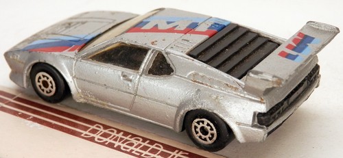 MC Toy 1978-1981 BMW M1 plateado con alerón ProCar escala 1/64 - Imagen 2 de 2
