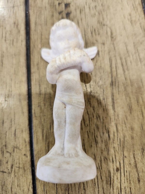 Cherub Angel Playing Music ~ Flute
