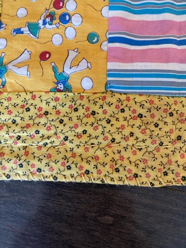 Antiker Quilt Patchwork 1930er 76" x 76" Rückseite mit einem weiteren Quilt Feedsäcke + - Bild 8 von 8