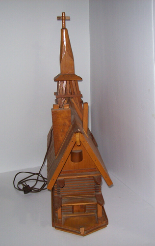 Antigua IGLESIA DE ARTE POPULAR modelo de madera, hecha a mano, decoración de pueblo de Navidad arte popular - Imagen 6 de 12