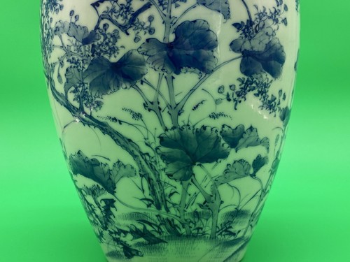 UNA EXCELENTE LÁMPARA DE MESA JARRÓN CELADÓN AZUL Y BLANCO DINASTÍA QING CHINA (1644-1911) - Imagen 9 de 16