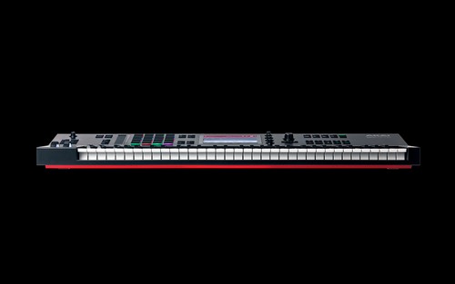 Teclado sintetizador independiente Akai MPC Key 61 + fundas Gator GTSA-KEY61 - Imagen 14 de 23