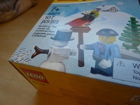 LEGO 40124 Winter Fun 2015 seasonal holiday, dog