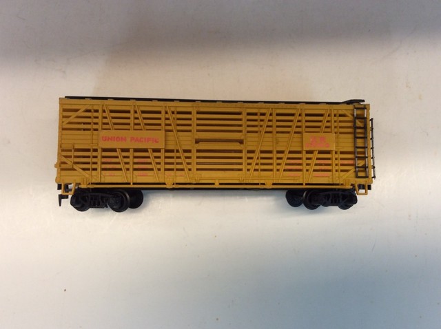 AHM #5275C HO scale âUPâ cattle car Rd. #46730D (B-11) | eBay