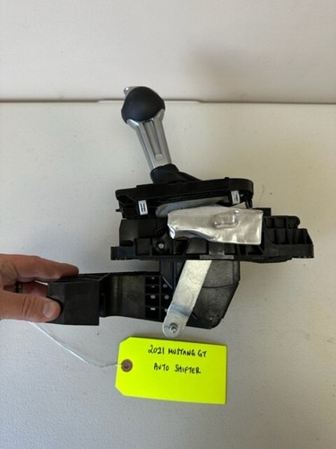 21 FORD MUSTANG 5.0 GT OEM 10SP AUTOMATIC SHIFTER KNOB HANDLE 18 19 20 21 22 - Picture 6 of 7