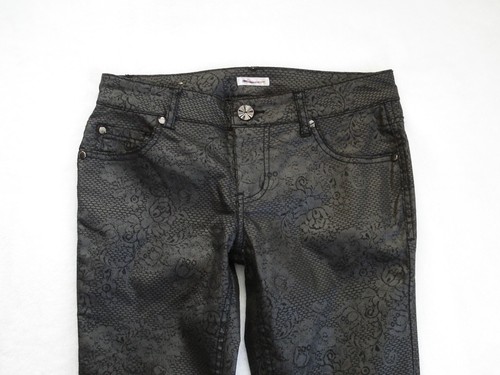 Nuevos Pantalones de mezclilla Xhilaration talla 5 de encaje floral estampado de láminas plateadas súper ajustados - Imagen 2 de 5