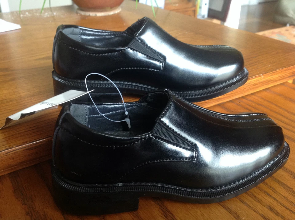 Deer Stags Boys Dress Shoes Child's 9.5  - Image 4 of 4