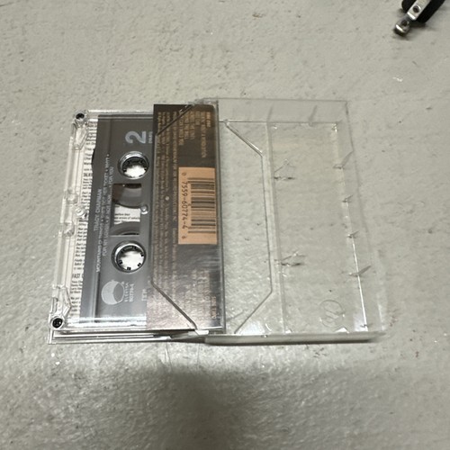 Tracy Chapman by Tracy Chapman Cassette Tape 1988 VG+ - Picture 4 of 7