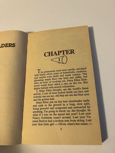 CHEERLEADERS TRYING OUT CAROLINE B. COONEY PB 1985 SCHOLASTIC WINNING EVERYTHING - Picture 11 of 11