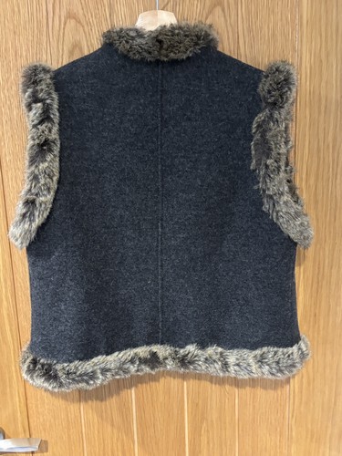 Vintage Rosevita Bles Ladies Wool Waistcoat Faux Fur Trim Size S Handmade U.K  - Picture 7 of 9