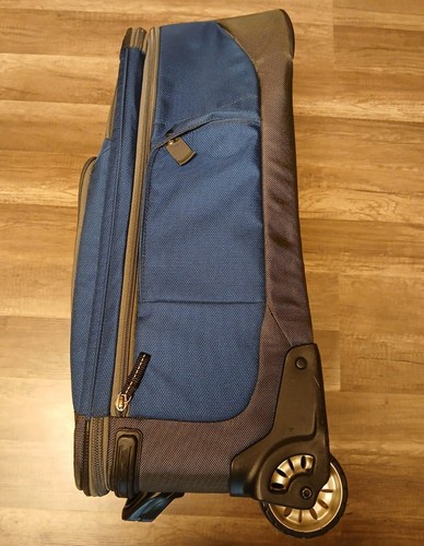Eagle Creek Hovercraft Upright 22 Suitcase Rolling Carry On Luggage Expandable - Picture 3 of 23