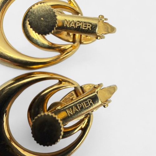 Vintage Napier Gold Tone Crescent Hoop Earrings Clip On Screw Back Retro Bold - Picture 4 of 5