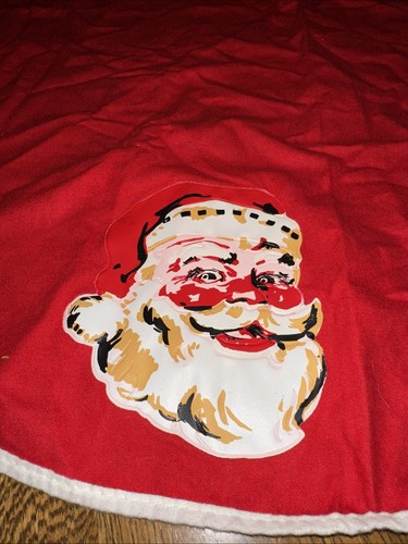 Vintage 1950's Santa 33” Christmas Tree Skirt - Picture 2 of 5