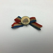 Vtg Antique WILLIAM D KELLEY School Strawbridge Clothier Phila Button Pinback C8