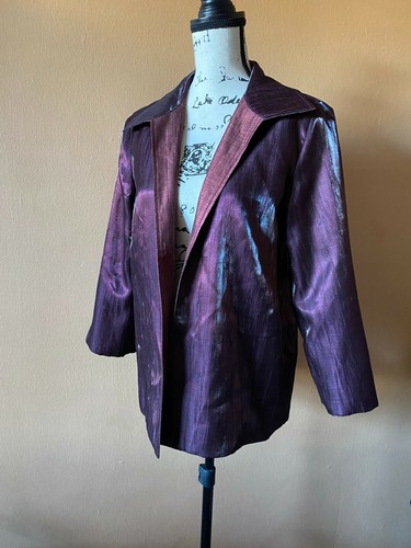 NWT Chico's Burgundy Red Reverse Shine Flip Side Open Front Jacket Size 1 - Picture 5 of 6
