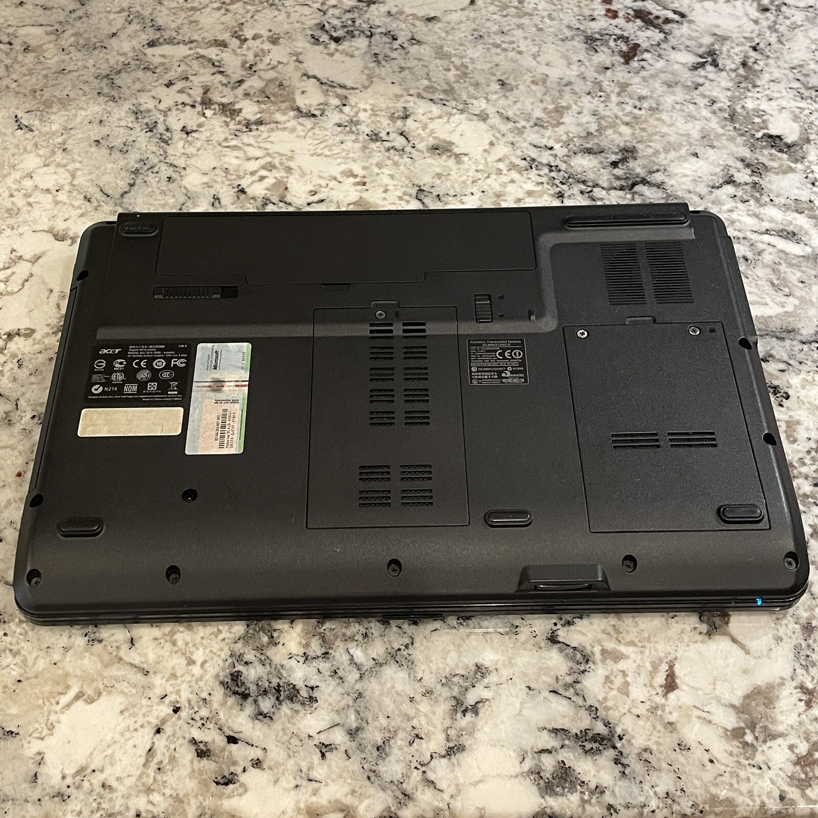 Acer Aspire 5516 AMD Athlon TF-20 1.6 GHz 2 GB RAM 160 GB HDD 15.6" Win10 - Picture 7 of 8