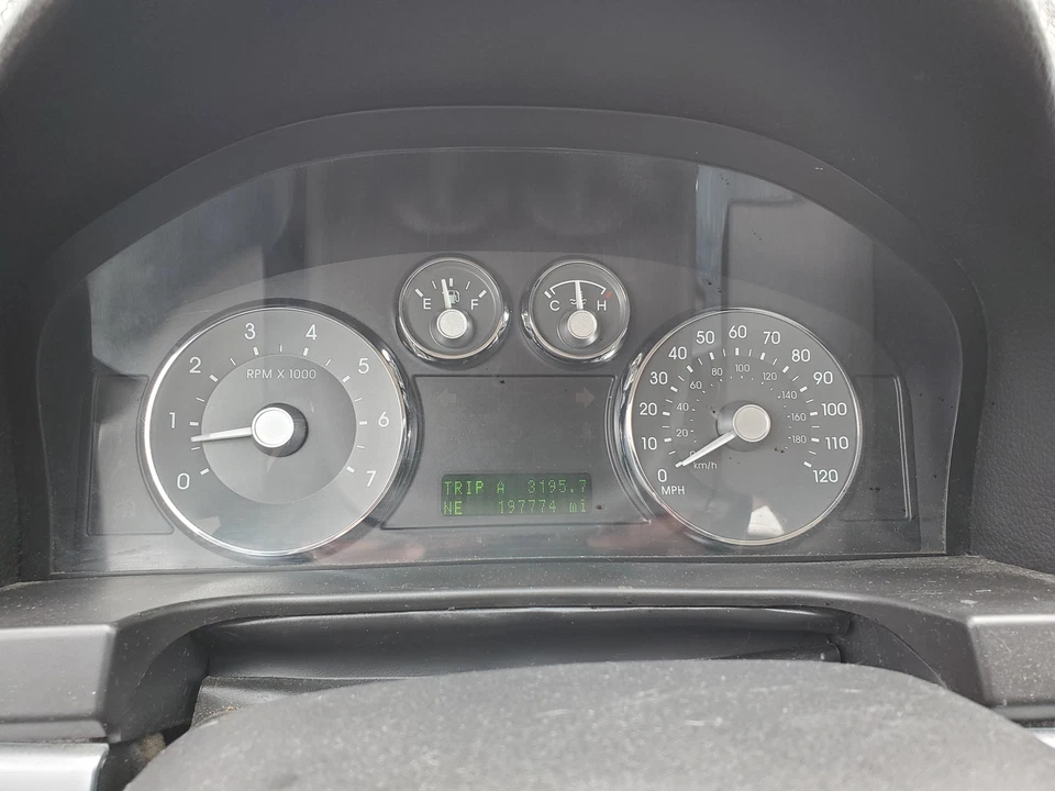 Manija de puerta interior trasera derecha (cromo) (solo manija) Mercury Milan 2006-2011 Foto 4 de 4