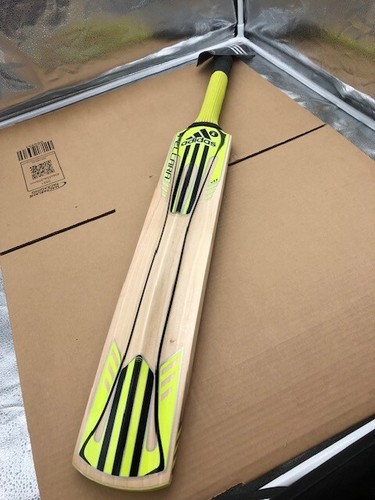 Adidas Pellara V1.1 L18075 County Edition Grade 2 Cricket bat with cover 5 - Picture 4 of 4