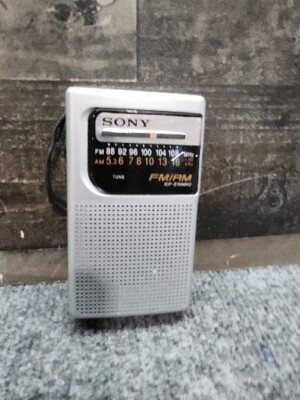 美品 昭和レトロ SONY ICF-C330 ソニー FM AM Vintage 90s Sony Pocket Radio FM/AM Silver ICF-S10MK2 Portable