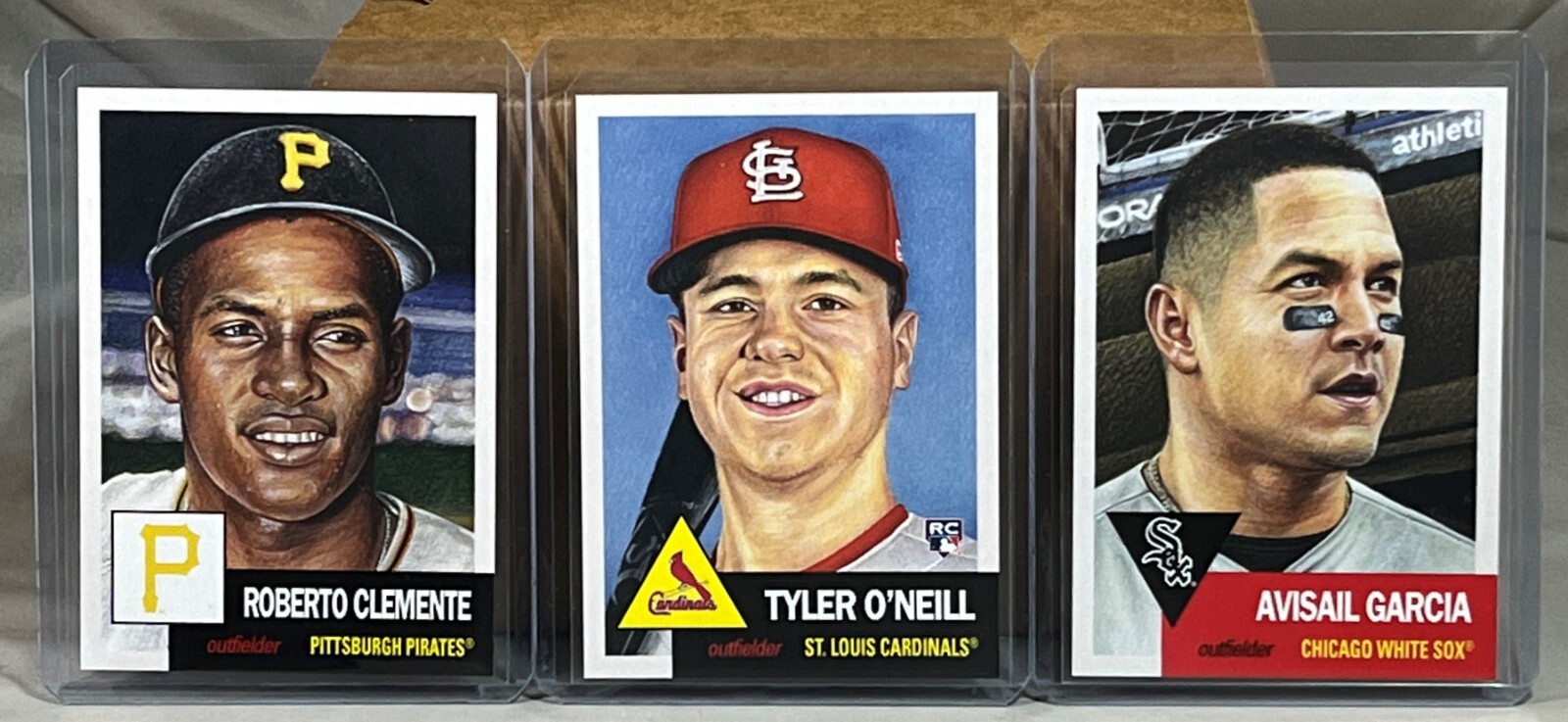 2018 TOPPS LIVING SET WEEK 26 #76 ROBERTO CLEMENTE #77 TYLER O'NEILL 78 AVISAIL 