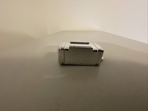 Nylint Sattelzug Ersatz quadratische Kraftstofftankstufe 81A012 UNVOLLSTÄNDIG - Bild 2 von 6