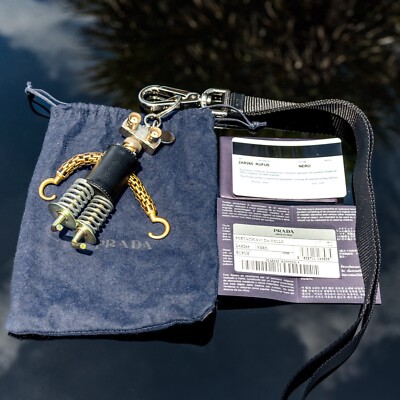 【PRADA】SOFT ROBOT' KEYRING ブラック 新作【PRADA】Soft Robot Re-Nylon バッグチャーム (PRADA/キー