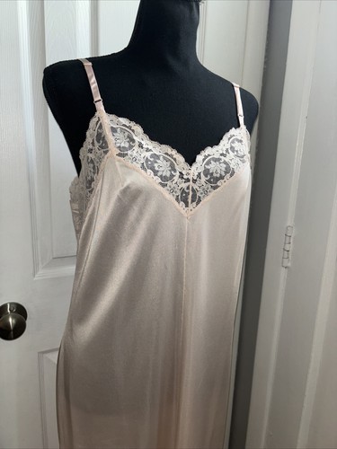 OLGA Peachy Full Slip Dress Vintage Lingerie Lace Trim Size 36 @Damage@ - Picture 2 of 16