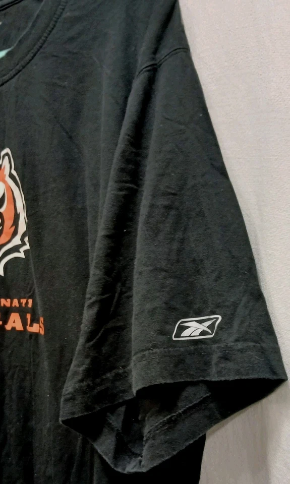 Cincinnati Bengals Men's 3XL Graphic T-Shirt NFL Reebok Black Throwback S/S EUC - Image 4 of 4