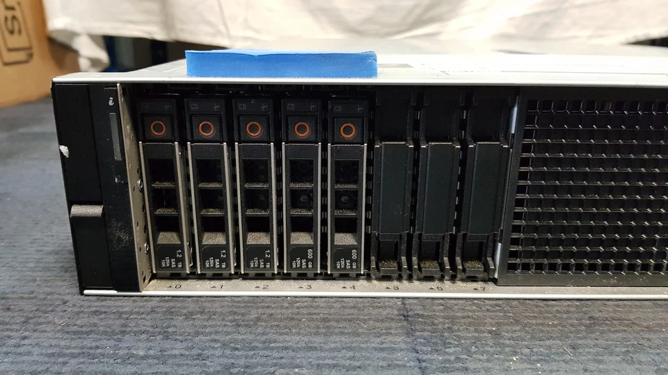 Dell PowerEdge r740 Intel Xeon Gold 6234 32GB 3x 1.2TB, 2x 600GB 2U Server - Image 3 of 4
