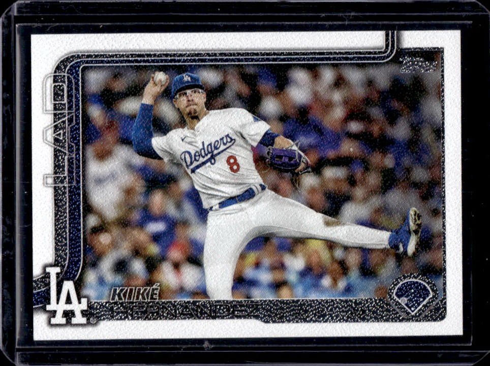 2025 Topps Kike Hernandez Canvas #22/50 Dodgers