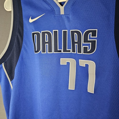 Nike - Dallas Mavericks - Luka Doncic #77 Dri-FIT Swingman Trikot - Jugend Large - Bild 9 von 10