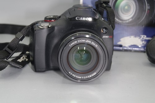 Boxed Canon SX40HS 12.1MP 35X Zoom Digital Bridge Camera - Picture 2 of 11