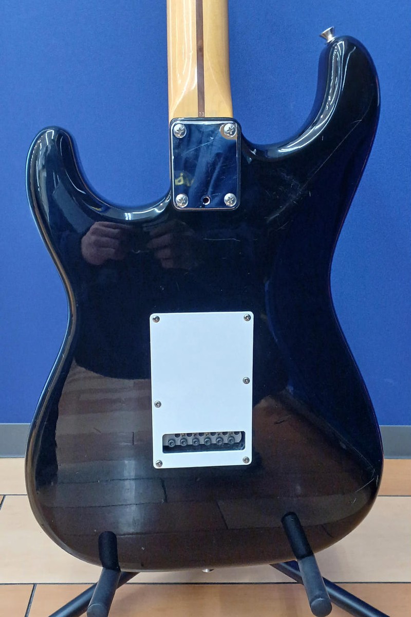 FENDER JAPAN STRATOCASTER Electric Guitar-12 | eBay