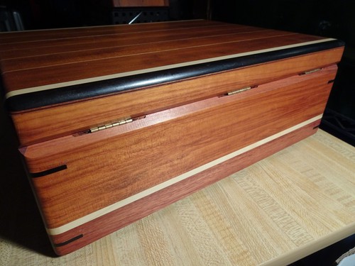 IMPRESIONANTE CAJA DE CIGARROS HUMIDOR ARTESANAL DE CHARLES HIGH POINT, NC - Imagen 10 de 10