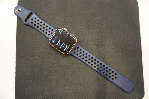 apple watch series 6 44mm gps cellular locked to AT&T - Zdjęcie 5 z 7