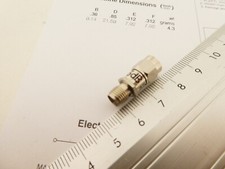 Dämpfung Attenuator Mini-Circuits / BW-S6W2+/ DC - 18GHz / 6dB / SMA (22-9-25-1)