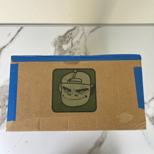 Kidrobot Gorillaz Russel Serie Negra Figura Vinilo Coleccionable Música Arte Juguete - Imagen 14 de 14